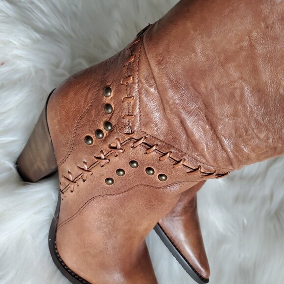 Andre' Cognac Leather Riding Studded Side Zipper Knee High Boot SZ 8 - Picture 10 of 16